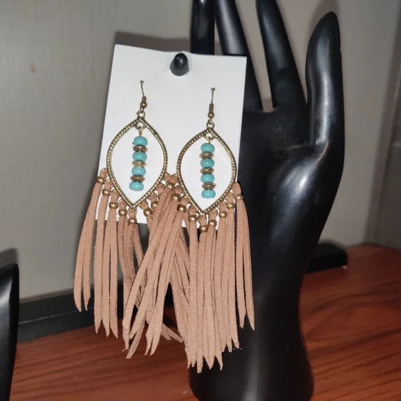 NWT-UPC 3 Pair of Bohemian/Western Earrings - Picture 2 of 4